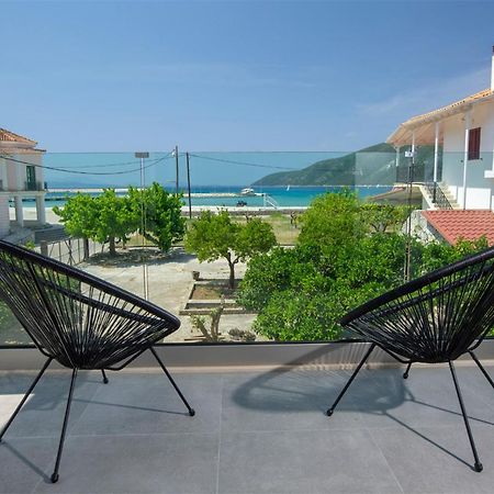 Seascape Villas Vassiliki - Beachfront Villas Экстерьер фото